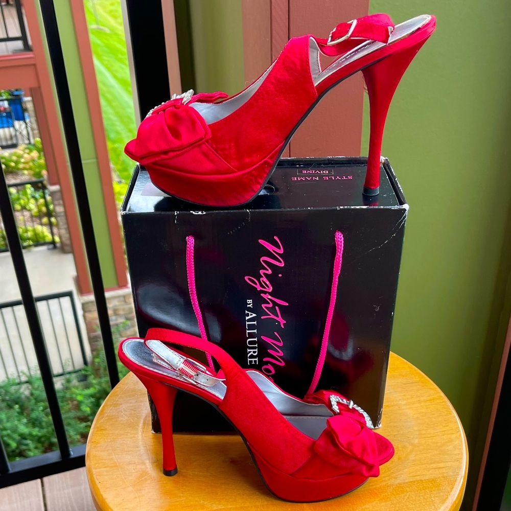 Red Satin heels, Sz 8
